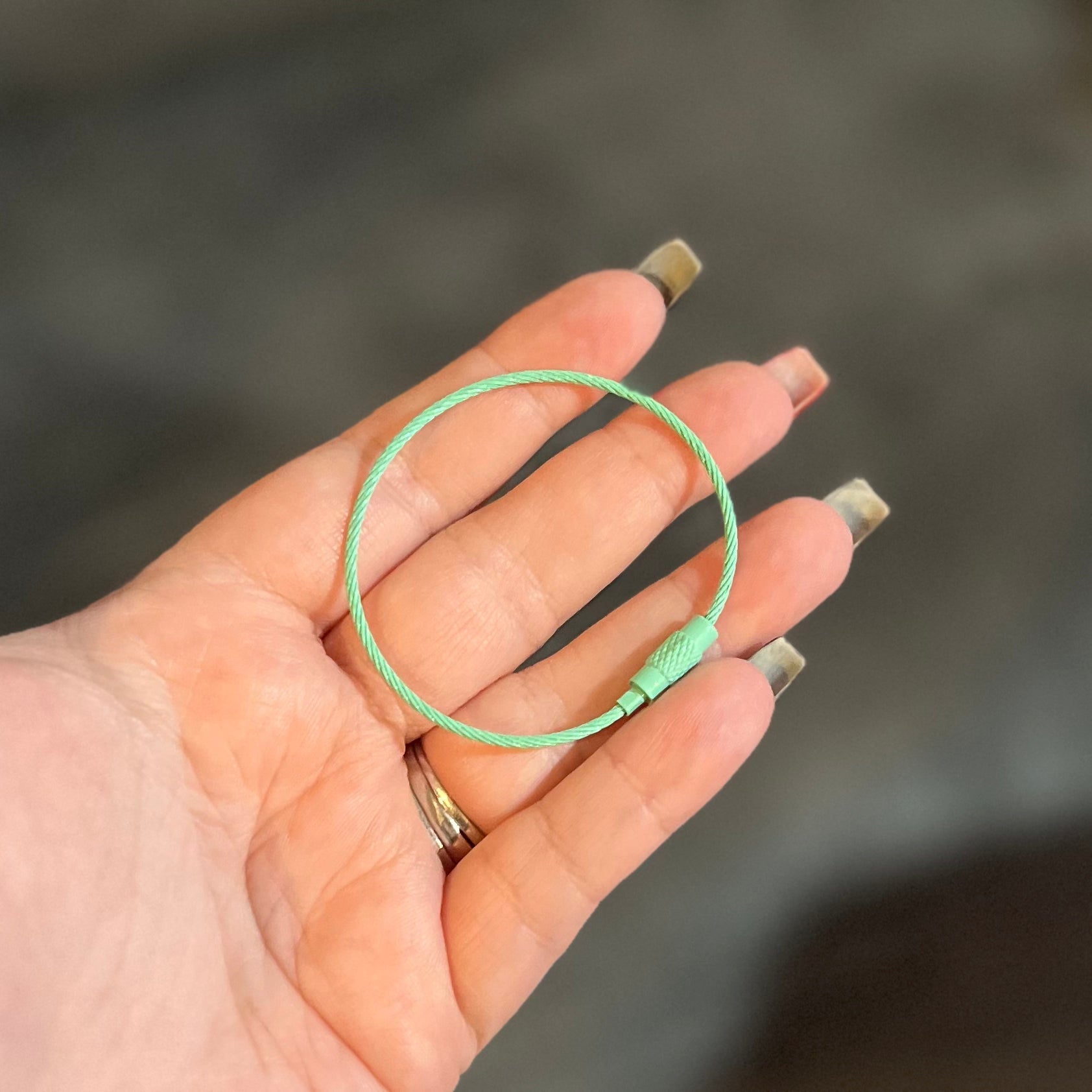 Wire Keychain Cable Thingie - Keychain Clips